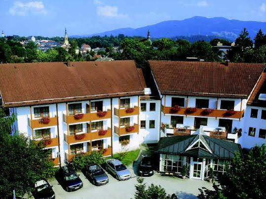 Hotel Toelzer Hof Бад-Тольц Экстерьер фото
